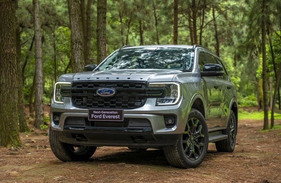 Ford Everest đối thủ của Destinator