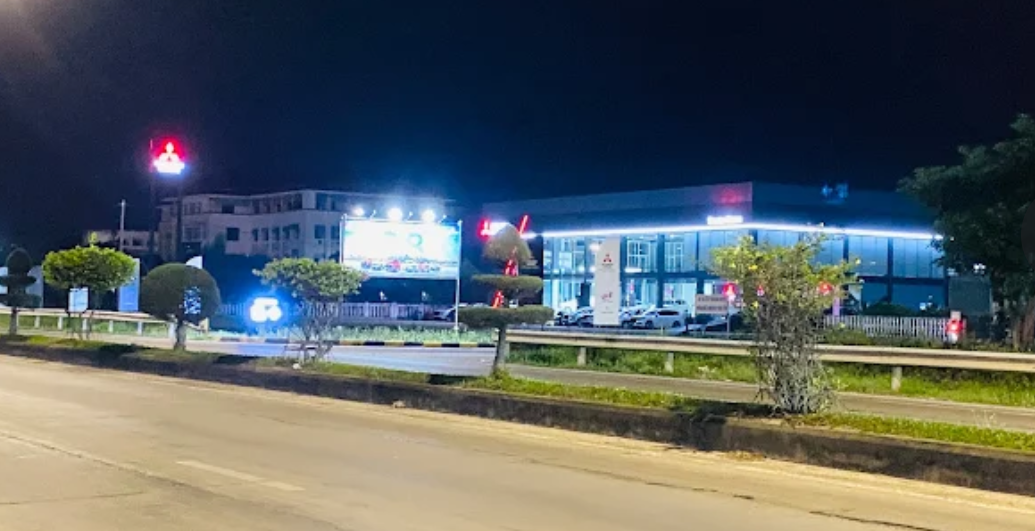 Mitsubishi Quảng Ngãi - Nơi showroom Destinator