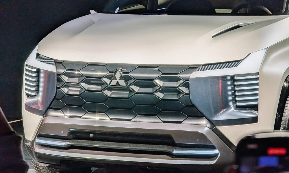 MItsubishi Destiantor Uy Lực